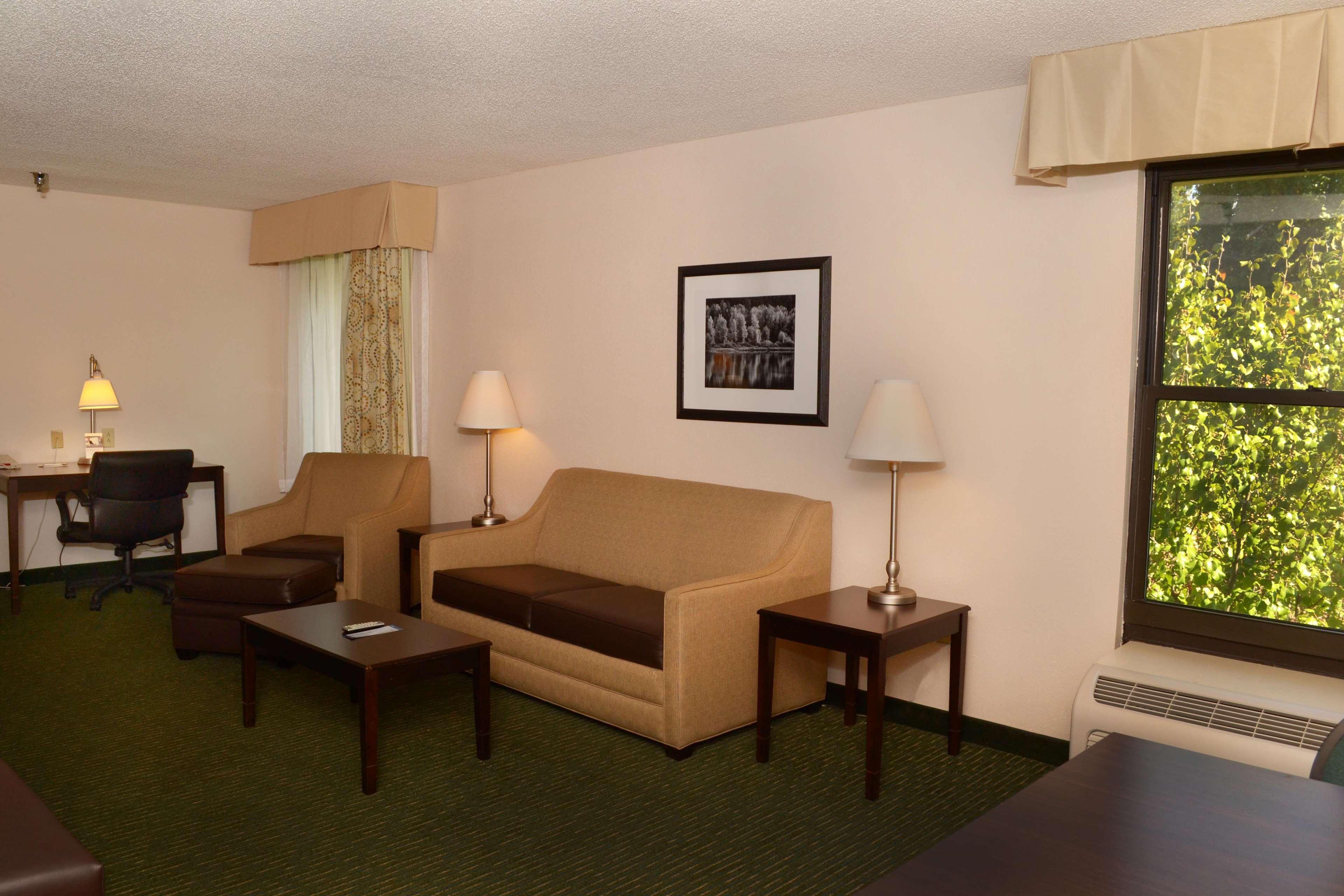 Hampton Inn Сэнфорд Экстерьер фото