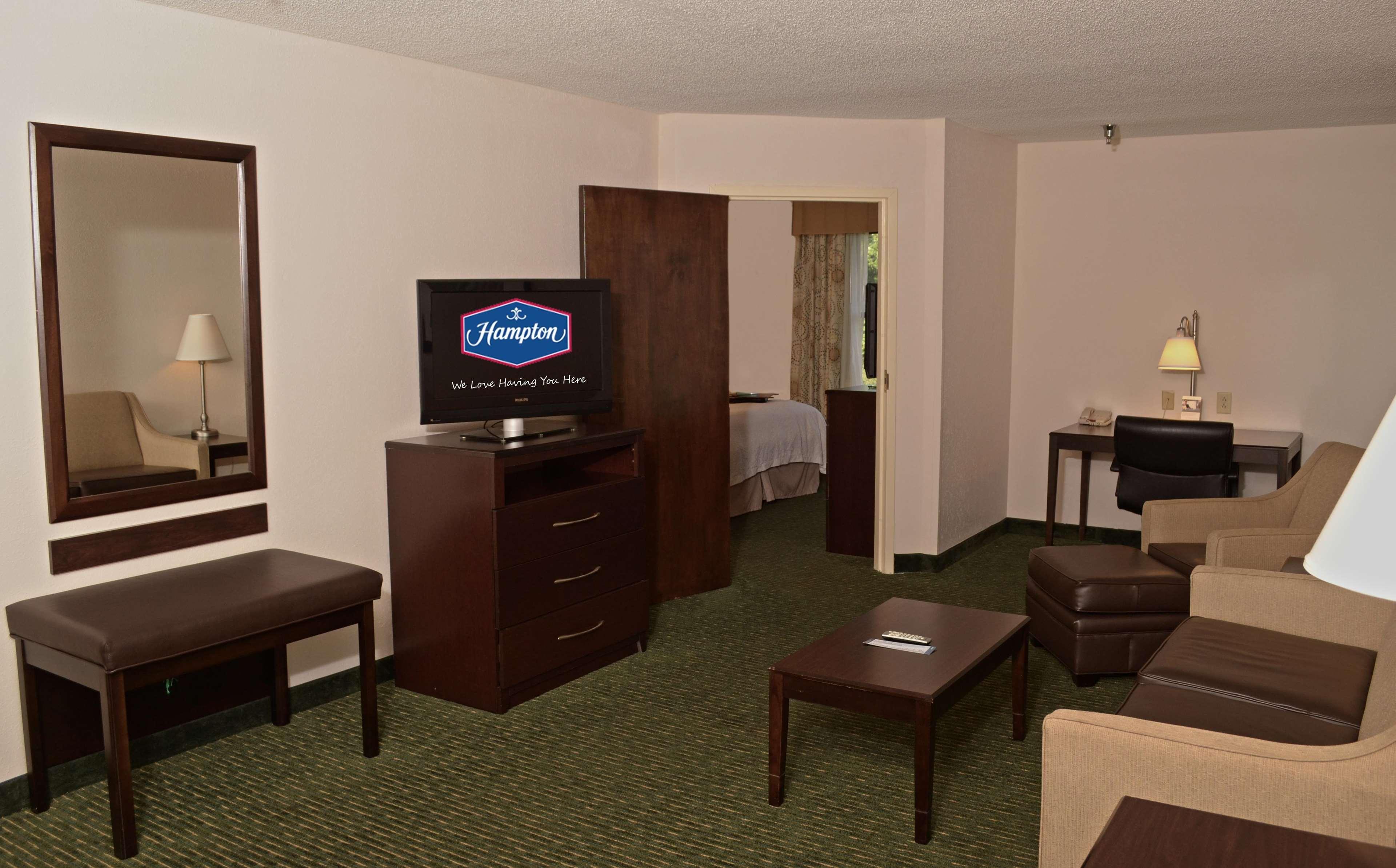 Hampton Inn Сэнфорд Экстерьер фото